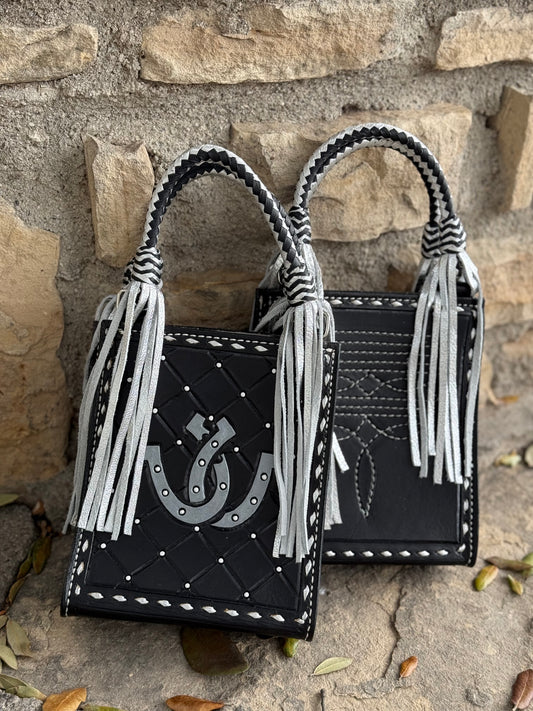 The Card Handbags- HORSE SHOE SILVER TASSEL