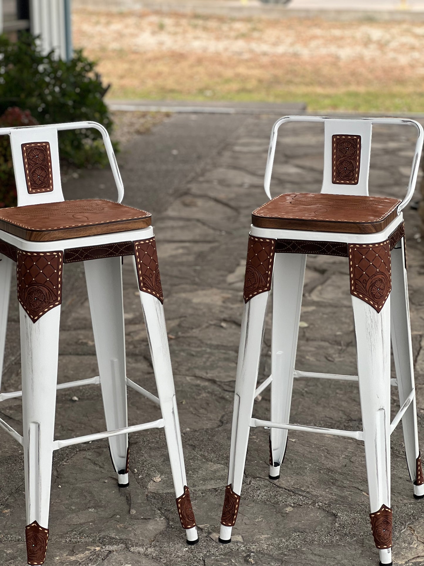 (PRE-ORDER) The Cowboy Stitch Bar Stools w/ short back