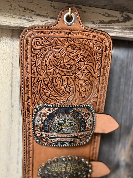 Buckle Holder in Golden leather w/ Cowboy feather tooling